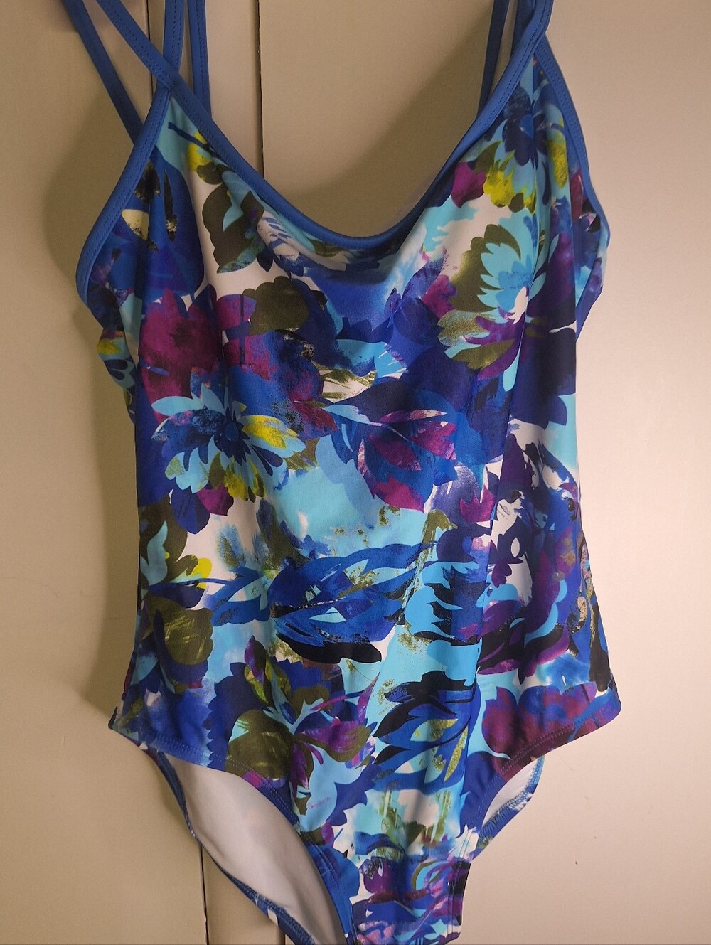 Catalina Blue Floral-Accent One Piece Swim Suit Size 12/14